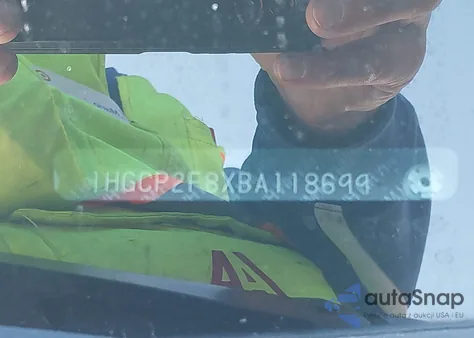 2011 Honda Accord 2.4 Ex-L from USA, damaged, VIN 1HGCP2F8XBA118699